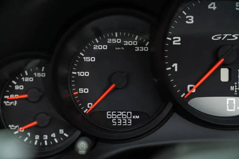 Porsche 991 (911) CARRERA GTS CABRIOLET 67