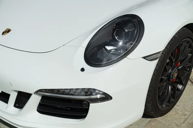 Porsche 991 (911) CARRERA GTS CABRIOLET 29