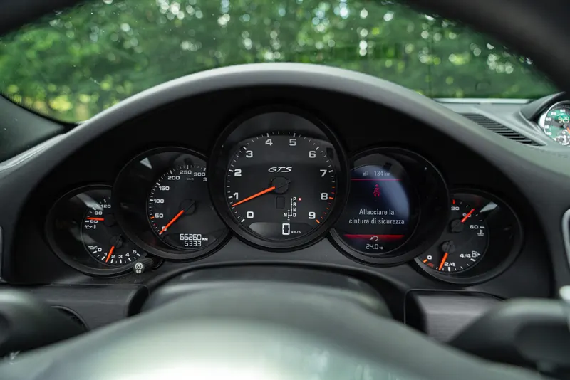 Porsche 991 (911) CARRERA GTS CABRIOLET 66