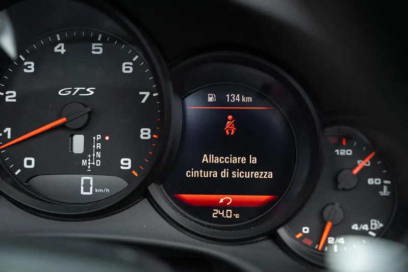 Porsche 991 (911) CARRERA GTS CABRIOLET 69