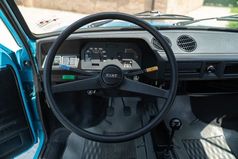 Fiat 127 23