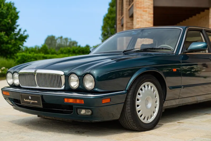Jaguar XJ6 3.2 MANUALE 19