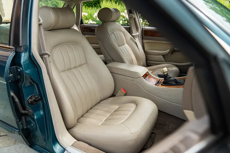 Jaguar XJ6 3.2 MANUALE 20