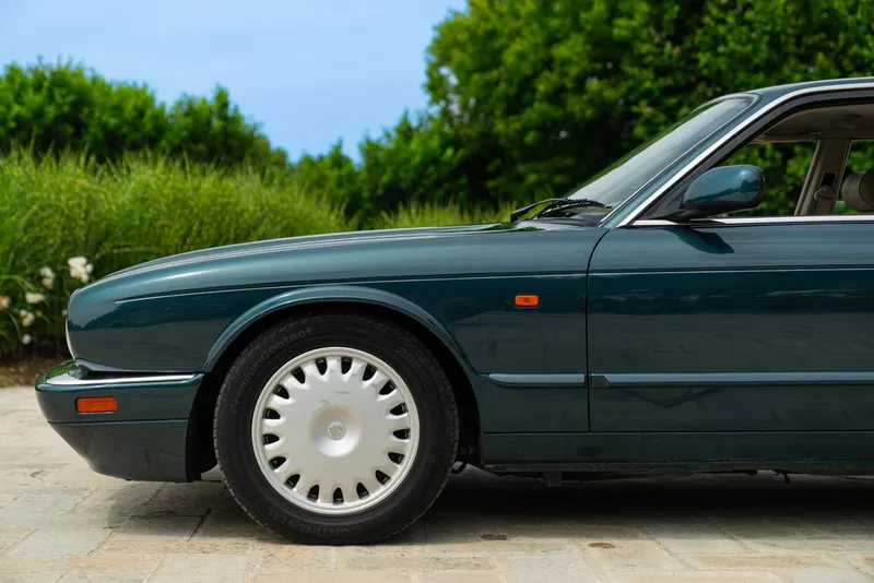 Jaguar XJ6 3.2 MANUALE 17