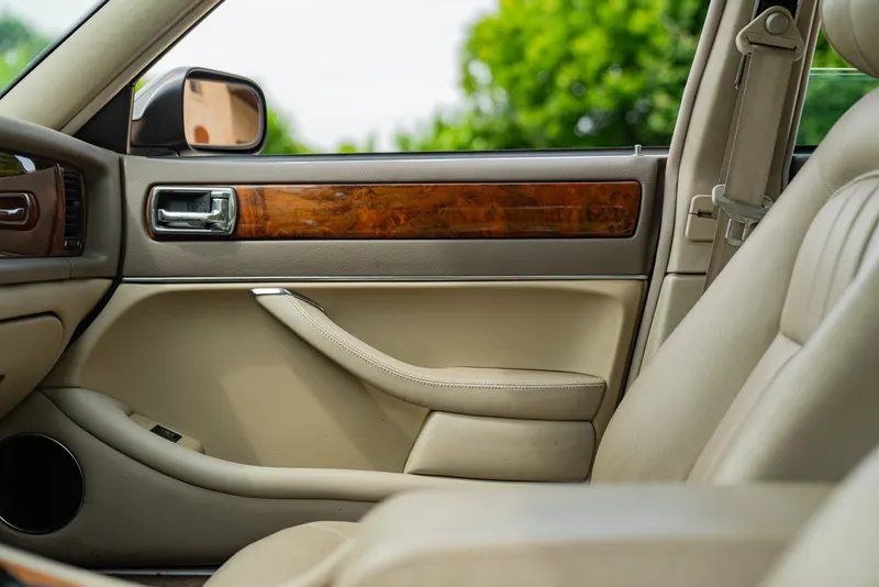 Jaguar XJ6 3.2 MANUALE 39
