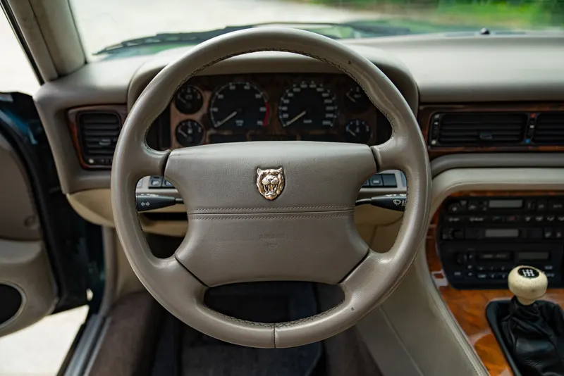 Jaguar XJ6 3.2 MANUALE 48