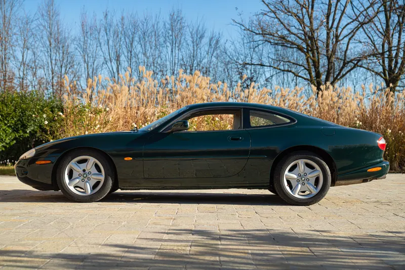 Jaguar XK8 COUPE GENTLEMEN SPEC 4