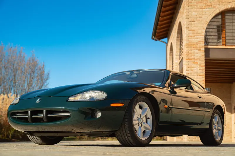 Jaguar XK8 COUPE GENTLEMEN SPEC 57