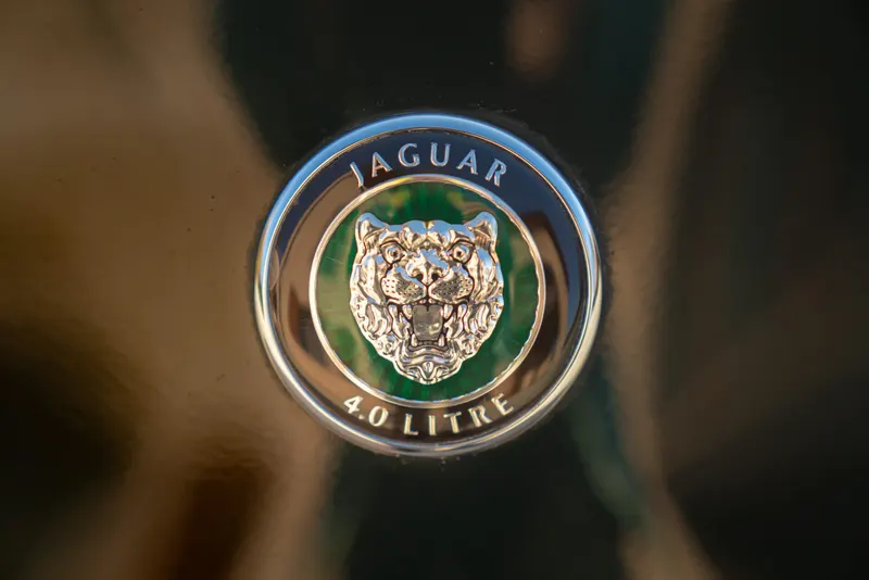 Jaguar XK8 COUPE GENTLEMEN SPEC 12