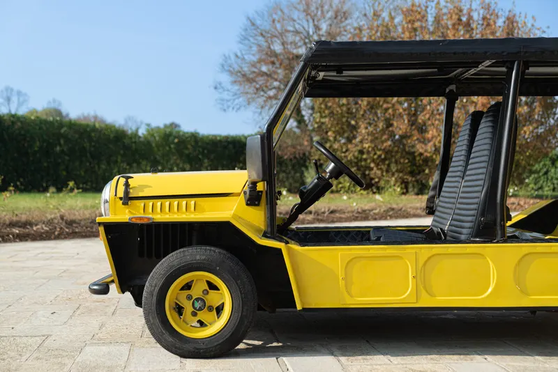 MINI MOKE 20