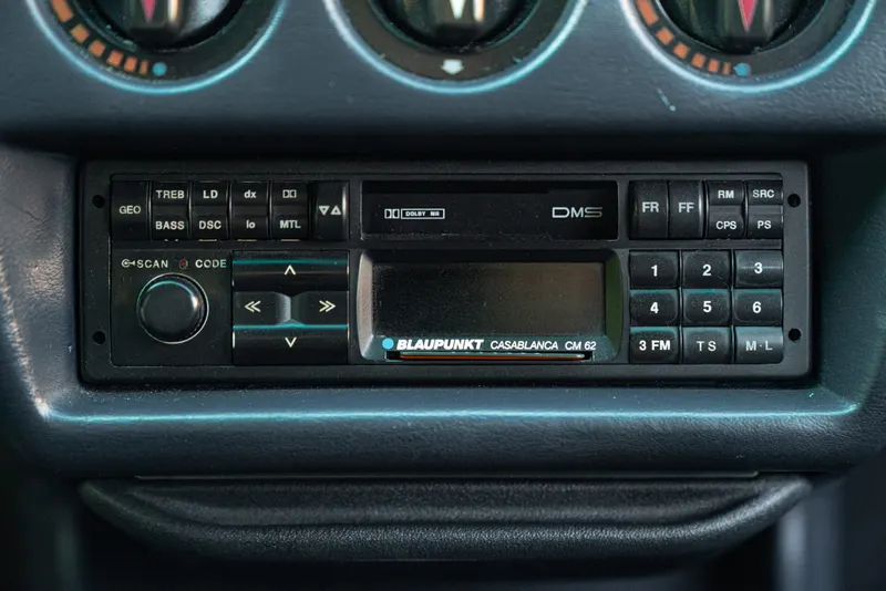 Mercedes-Benz 190 E 30