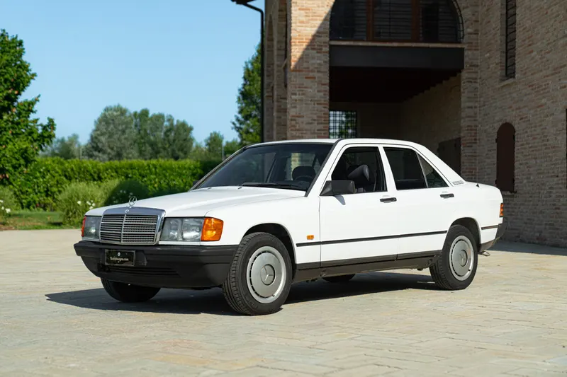 Mercedes-Benz 190 E 3