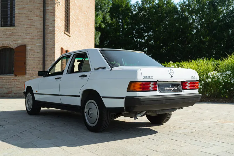 Mercedes-Benz 190 E 5