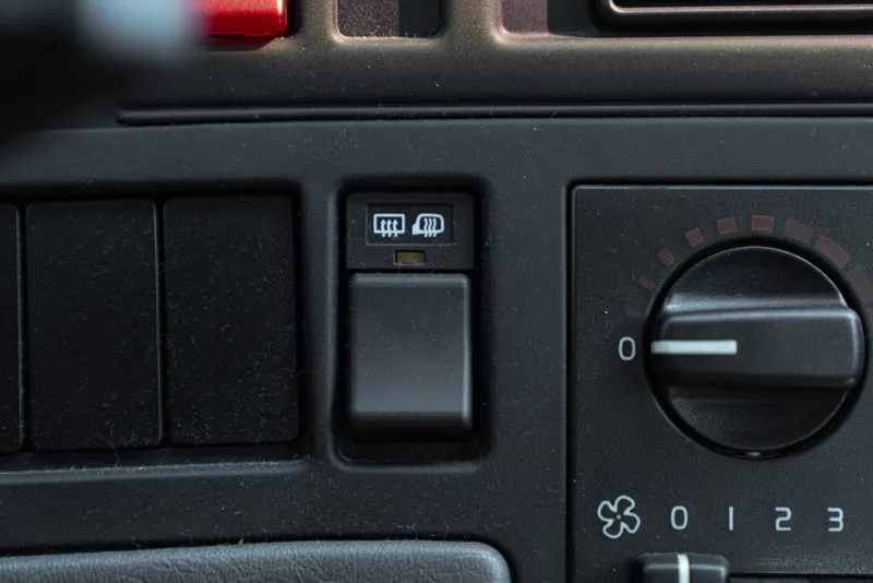 Volvo 850&nbsp;GLT 29