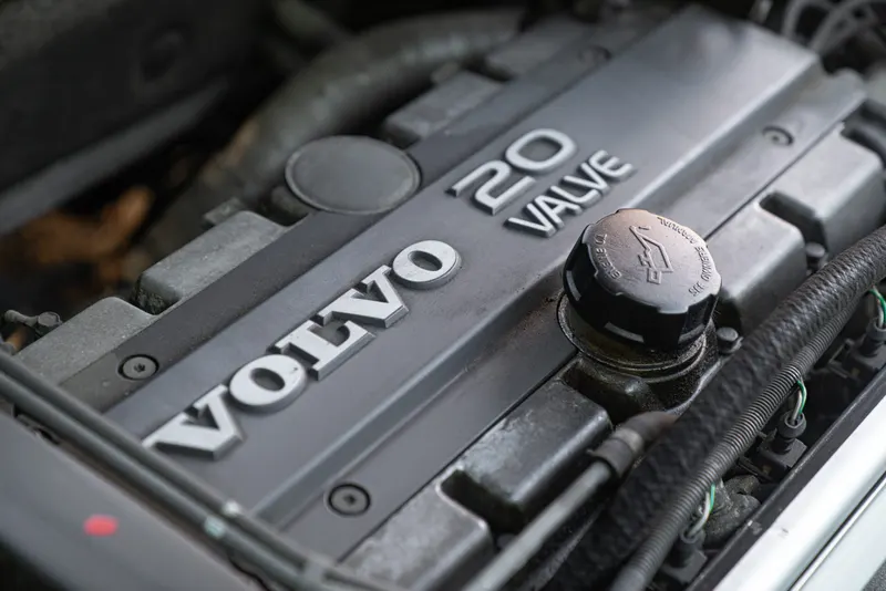 Volvo 850&nbsp;GLT 48