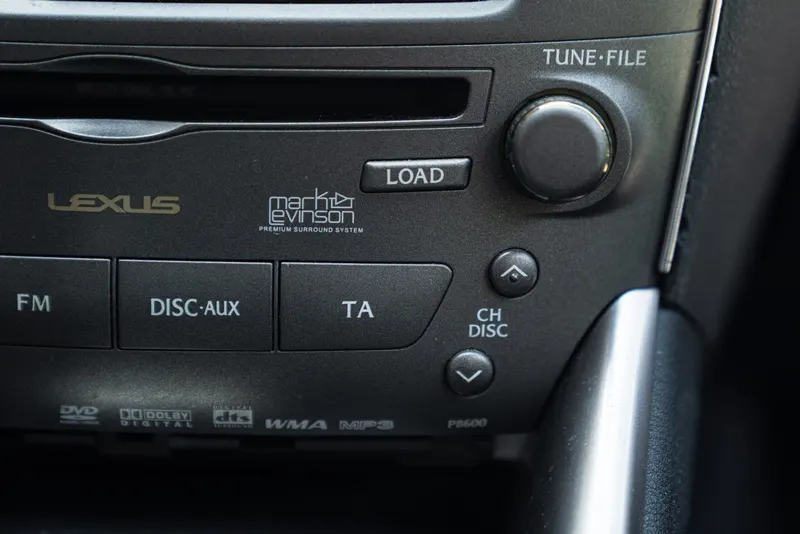 Lexus IS 220 D 32
