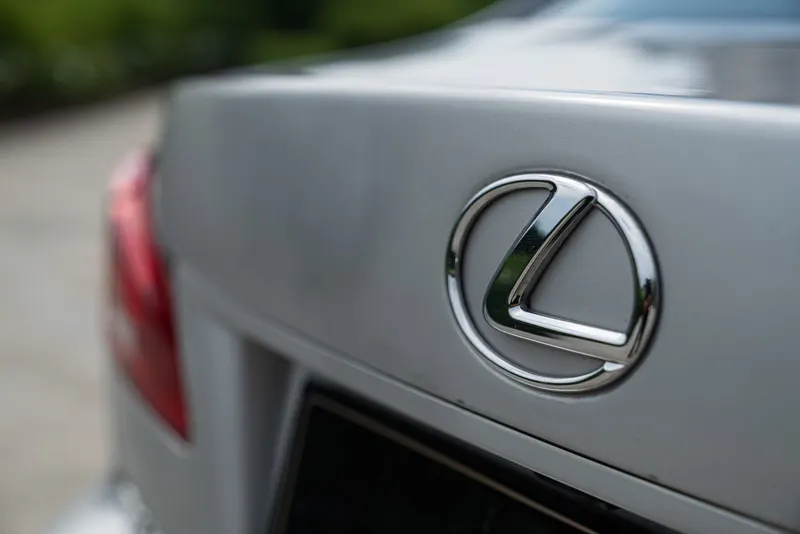 Lexus IS 220 D 13