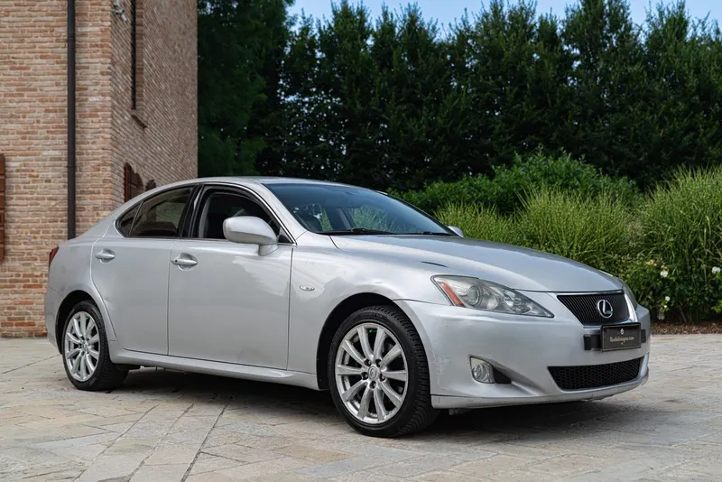 Lexus IS 220 D 2