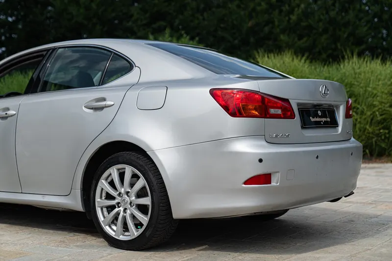 Lexus IS 220 D 17
