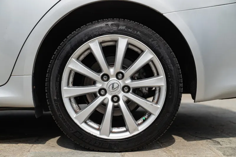 Lexus IS 220 D 18