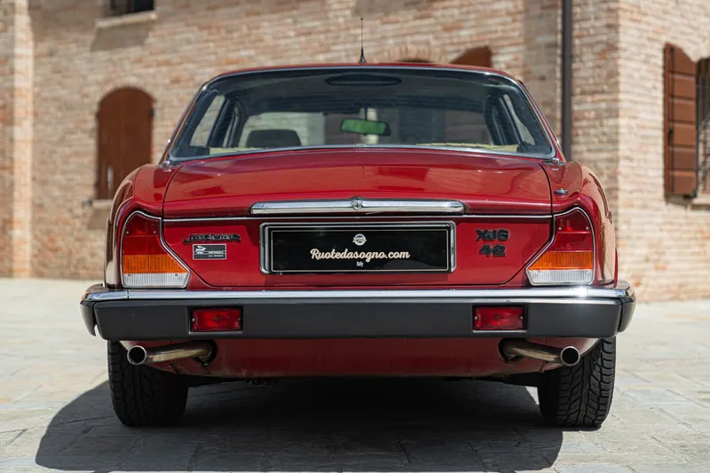 Jaguar XJ6 4.2 MANUALE 8