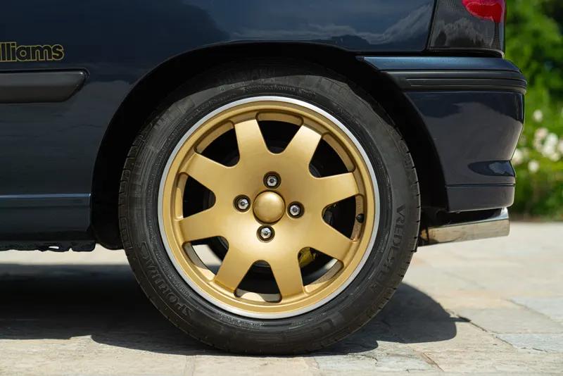 Renault CLIO&nbsp;WILLIAMS 2.0 16V 17
