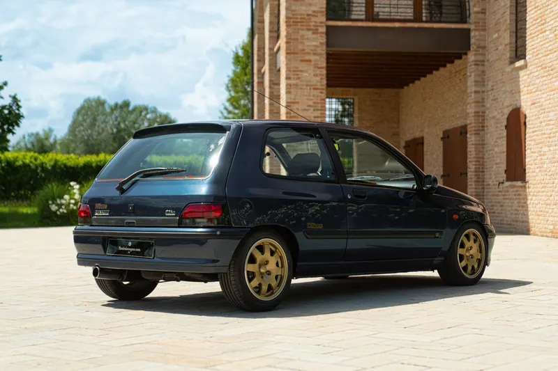 Renault CLIO&nbsp;WILLIAMS 2.0 16V 6