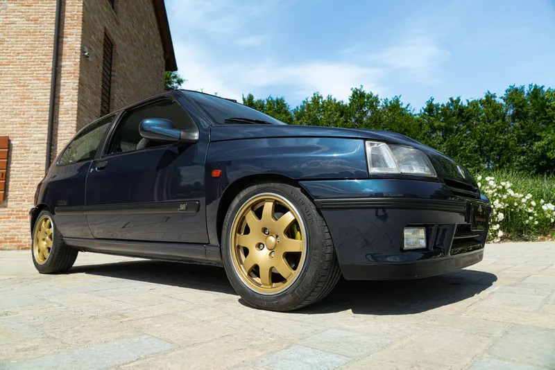 Renault CLIO&nbsp;WILLIAMS 2.0 16V 9