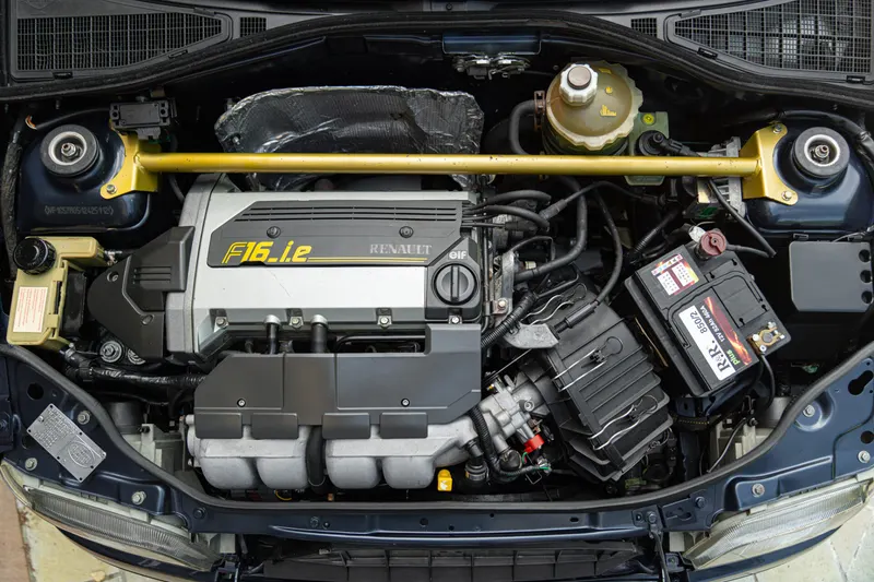 Renault CLIO&nbsp;WILLIAMS 2.0 16V 58