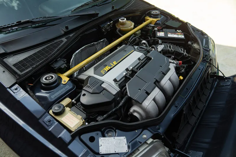 Renault CLIO&nbsp;WILLIAMS 2.0 16V 60