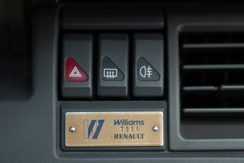 Renault CLIO&nbsp;WILLIAMS 2.0 16V 49
