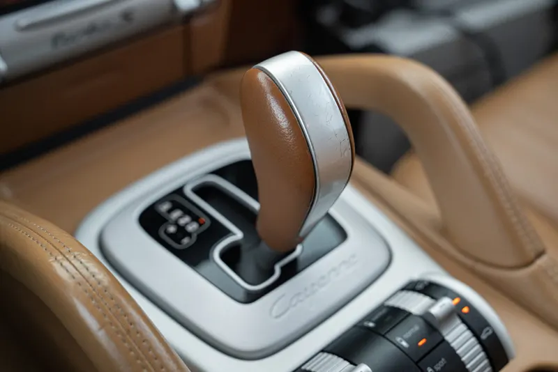 Porsche CAYENNE TURBO S 44