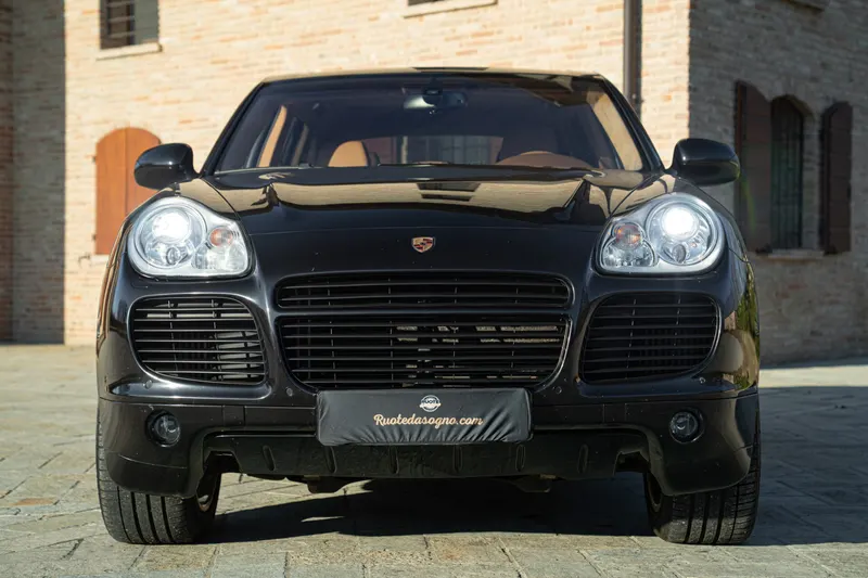 Porsche CAYENNE TURBO S 3
