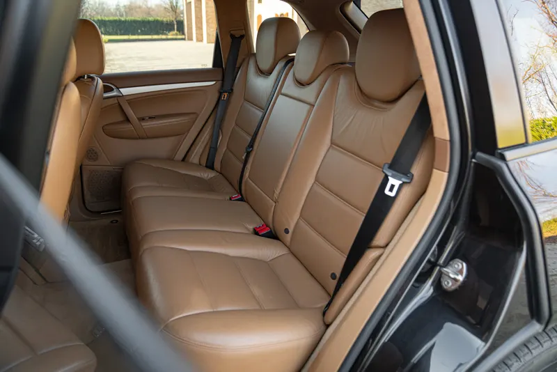 Porsche CAYENNE TURBO S 28