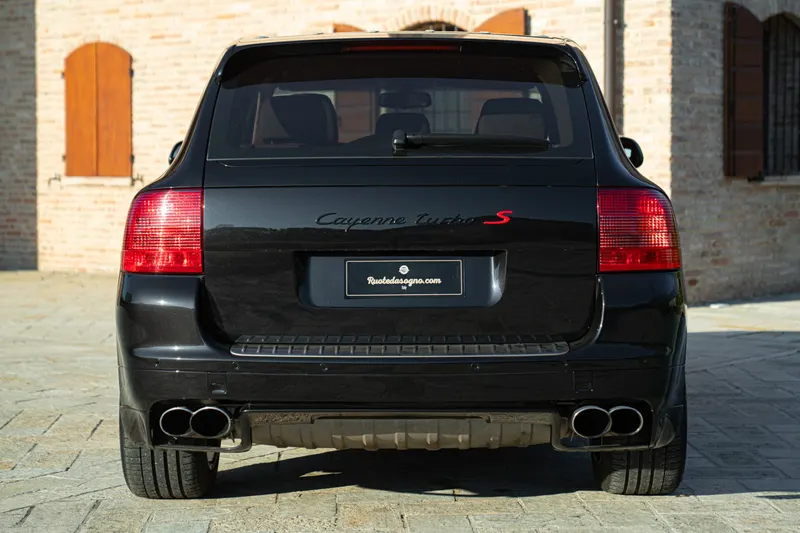 Porsche CAYENNE TURBO S 8