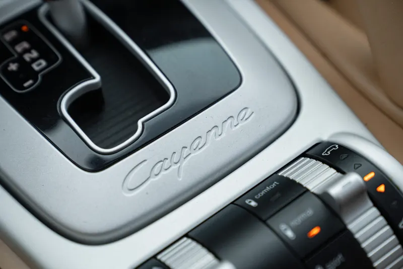 Porsche CAYENNE TURBO S 46