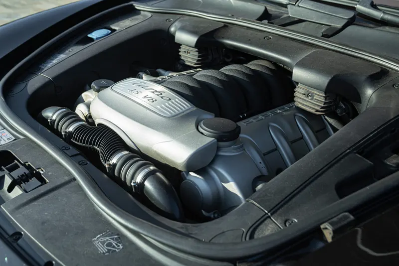Porsche CAYENNE TURBO S 68