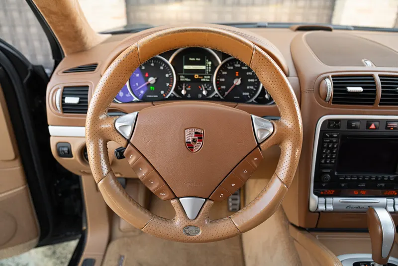 Porsche CAYENNE TURBO S 58