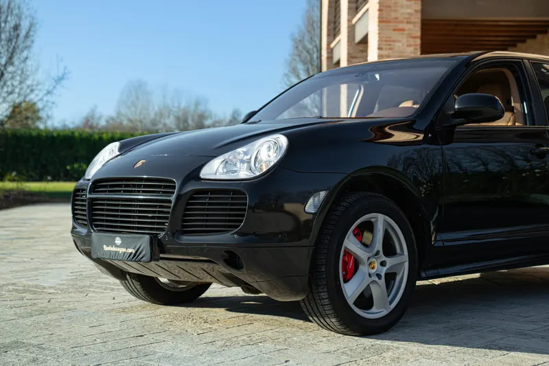 Porsche CAYENNE TURBO S 15