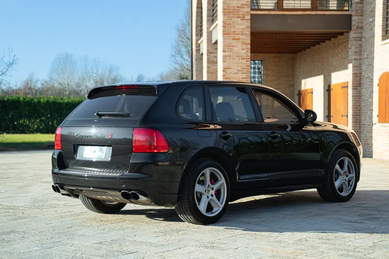 Porsche CAYENNE TURBO S 7