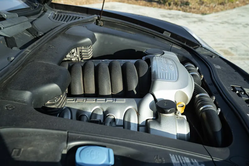 Porsche CAYENNE TURBO S 67