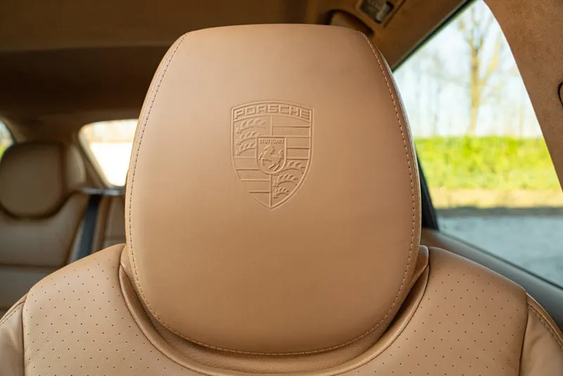 Porsche CAYENNE TURBO S 32