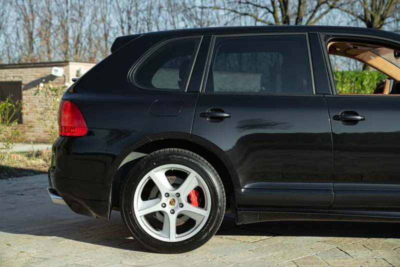Porsche CAYENNE TURBO S 13