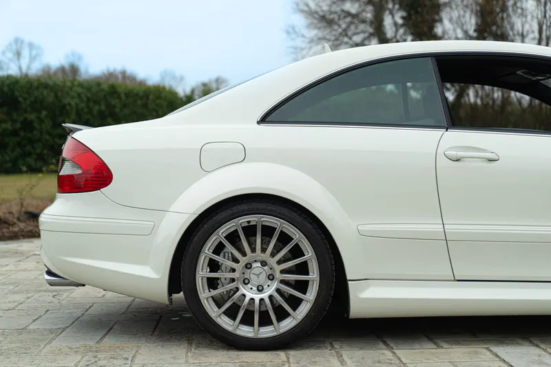 Mercedes-Benz CLK 63 AMG BLACK SERIES 9