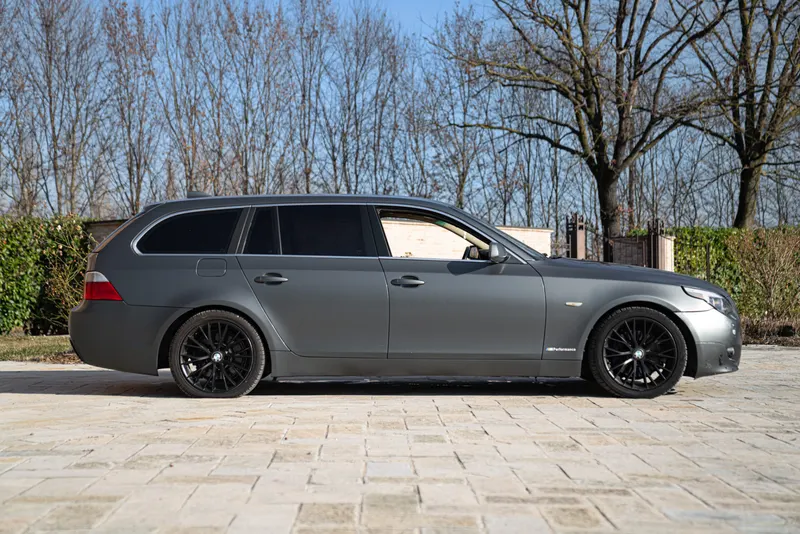 BMW 530 D TOURING 4