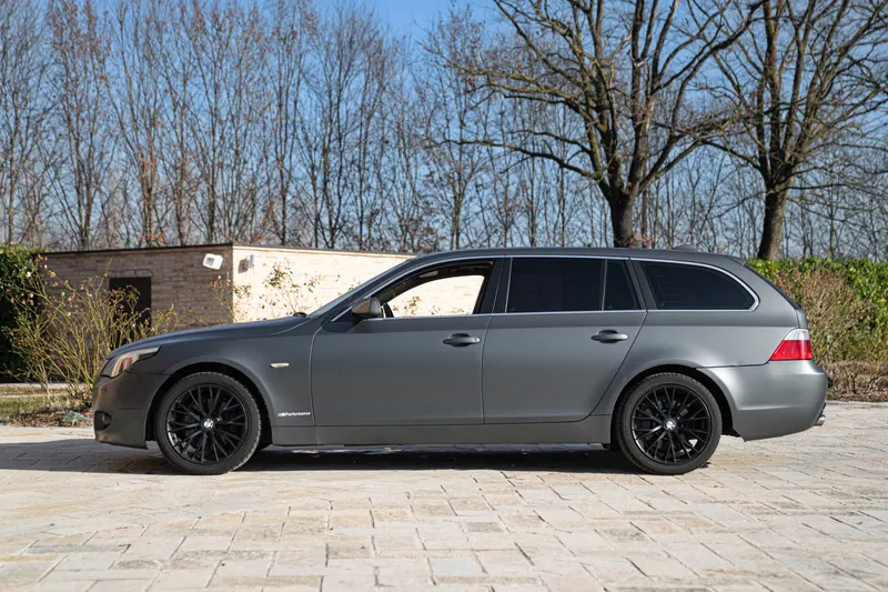 BMW 530 D TOURING 5