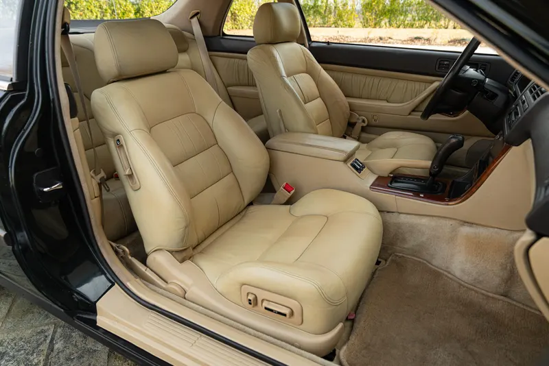 Honda LEGEND COUPE’ 25