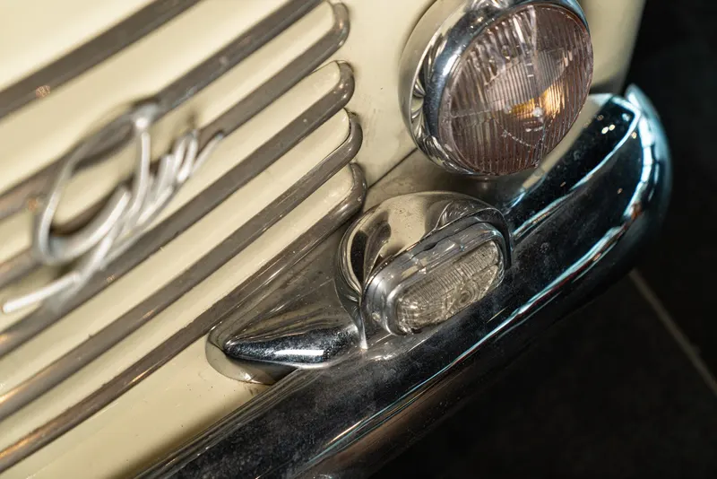 Fiat 1100 BERLINETTA GHIA 22