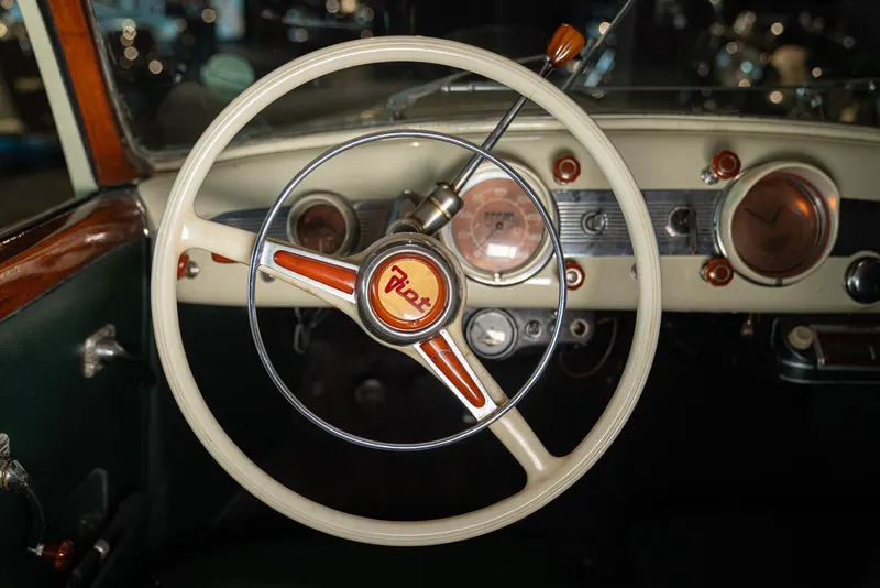 Fiat 1100 BERLINETTA GHIA 33