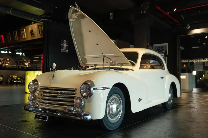 Fiat 1100 BERLINETTA GHIA 68